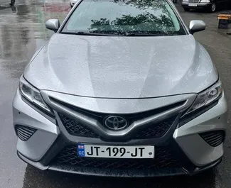 Autohuur Toyota Camry 2019 in in Georgië, met Benzine brandstof en 220 pk ➤ Vanaf 240 GEL per dag.