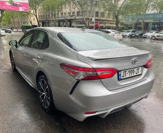 Verhuur Toyota Camry. Comfort, Premium Auto te huur in Georgië ✓ Borg van Borg van 200 GEL ✓ Verzekeringsmogelijkheden TPL, CDW, SCDW, Passagiers, Diefstal.