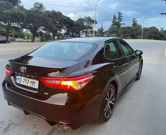 Autohuur Toyota Camry 2019 in in Georgië, met Benzine brandstof en 230 pk ➤ Vanaf 210 GEL per dag.