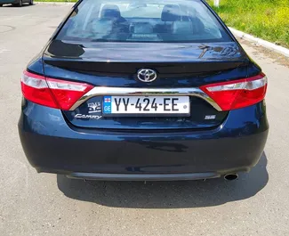 Verhuur Toyota Camry. Comfort, Premium Auto te huur in Georgië ✓ Borg van Borg van 100 GEL ✓ Verzekeringsmogelijkheden TPL, CDW, SCDW, Passagiers, Diefstal, Geen storting.