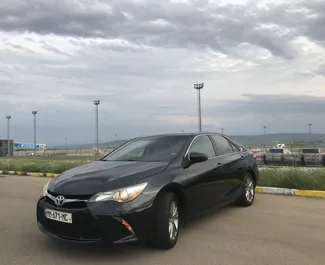 Autohuur Toyota Camry 2017 in in Georgië, met Benzine brandstof en 195 pk ➤ Vanaf 110 GEL per dag.