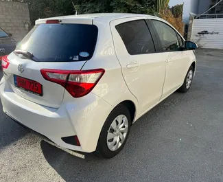 Autohuur Toyota Vitz #4375 Automatisch in Larnaca, uitgerust met 1,5L motor ➤ Van Johnny in Cyprus.