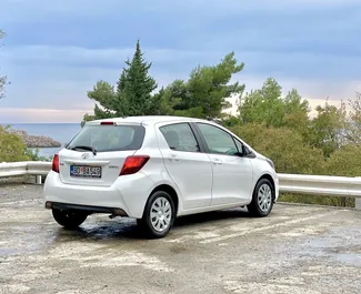 Autohuur Toyota Yaris #4386 Automatisch in Budva, uitgerust met 1,3L motor ➤ Van Luka in Montenegro.