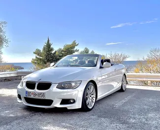 Vooraanzicht van een huurauto BMW 3-series Cabrio in Budva, Montenegro ✓ Auto #4393. ✓ Transmissie Automatisch TM ✓ 4 beoordelingen.