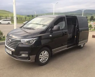 Autohuur Hyundai H1 2019 in in Georgië, met Diesel brandstof en 175 pk ➤ Vanaf 220 GEL per dag.