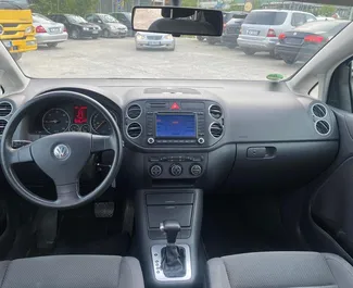 Verhuur Volkswagen Golf Plus. Economy, Comfort, Minivan Auto te huur in Albanië ✓ Borg van Zonder Borg ✓ Verzekeringsmogelijkheden TPL, CDW, Diefstal, Buitenland.