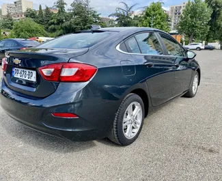 Verhuur Chevrolet Cruze. Economy, Comfort Auto te huur in Georgië ✓ Borg van Zonder Borg ✓ Verzekeringsmogelijkheden TPL, CDW, SCDW, Passagiers, Diefstal.