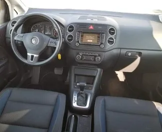 Autohuur Volkswagen Golf+ 2012 in in Albanië, met Gas brandstof en 160 pk ➤ Vanaf 30 EUR per dag.