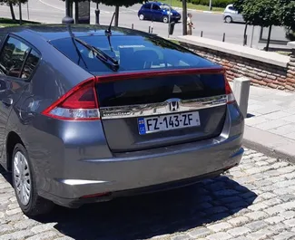 Autohuur Honda Insight 2012 in in Georgië, met Benzine brandstof en 129 pk ➤ Vanaf 92 GEL per dag.