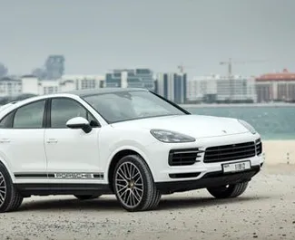 Vooraanzicht van een huurauto Porsche Cayenne Coupe in Dubai, Verenigde Arabische Emiraten ✓ Auto #4936. ✓ Transmissie Automatisch TM ✓ 0 beoordelingen.