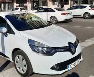 Vooraanzicht van een huurauto Renault Clio 4 in Budva, Montenegro ✓ Auto #5223. ✓ Transmissie Handmatig TM ✓ 1 beoordelingen.