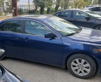 Autohuur Toyota Camry 2008 in in Georgië, met Hybride brandstof en 150 pk ➤ Vanaf 105 GEL per dag.