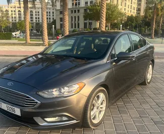 Vooraanzicht van een huurauto Ford Fusion Sedan in Dubai, Verenigde Arabische Emiraten ✓ Auto #4866. ✓ Transmissie Automatisch TM ✓ 0 beoordelingen.