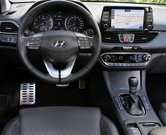 Verhuur Hyundai i30 Combi. Economy, Comfort Auto te huur in Slowakije ✓ Borg van Borg van 300 EUR ✓ Verzekeringsmogelijkheden TPL, CDW, SCDW, Diefstal, Jonge.