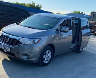 Vooraanzicht van een huurauto Nissan Quest in Koetaisi, Georgië ✓ Auto #5401. ✓ Transmissie Automatisch TM ✓ 0 beoordelingen.