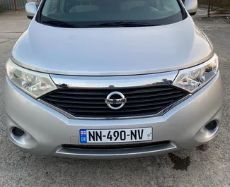 Vooraanzicht van een huurauto Nissan Quest in Koetaisi, Georgië ✓ Auto #2291. ✓ Transmissie Automatisch TM ✓ 0 beoordelingen.