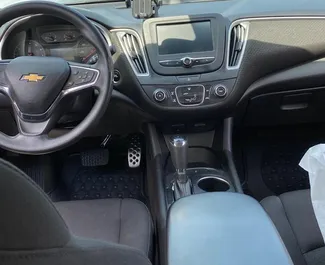 Benzine motor van 1,5L van Chevrolet Malibu 2019 te huur in Koetaisi.