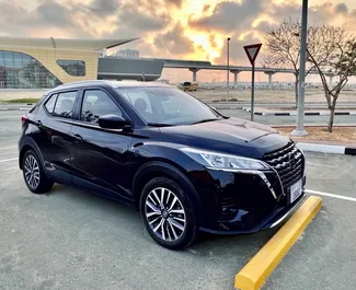 Benzine motor van 1,6L van Nissan Kicks 2021 te huur in Dubai.