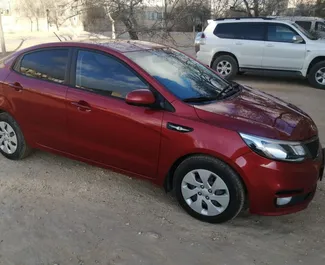 Vooraanzicht van een huurauto Kia Rio in Aktau, Kazachstan ✓ Auto #6270. ✓ Transmissie Automatisch TM ✓ 0 beoordelingen.