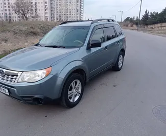 Vooraanzicht van een huurauto Subaru Forester in Tbilisi, Georgië ✓ Auto #6225. ✓ Transmissie Automatisch TM ✓ 0 beoordelingen.