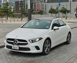 Vooraanzicht van een huurauto Mercedes-Benz A-Class in Dubai, Verenigde Arabische Emiraten ✓ Auto #6153. ✓ Transmissie Automatisch TM ✓ 0 beoordelingen.