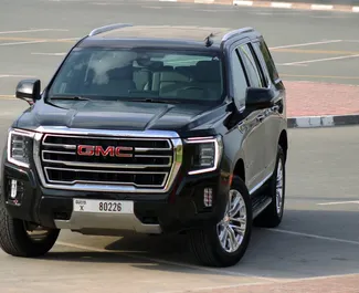 Vooraanzicht van een huurauto GMC Yukon in Dubai, Verenigde Arabische Emiraten ✓ Auto #5994. ✓ Transmissie Automatisch TM ✓ 0 beoordelingen.