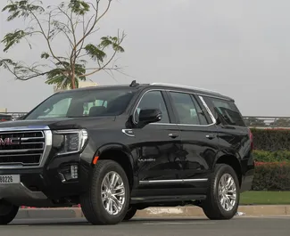 Autohuur GMC Yukon #5994 Automatisch in Dubai, uitgerust met 5,7L motor ➤ Van Akil in de VAE.