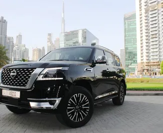 Vooraanzicht van een huurauto Nissan Patrol in Dubai, Verenigde Arabische Emiraten ✓ Auto #6169. ✓ Transmissie Automatisch TM ✓ 0 beoordelingen.