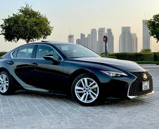 Autohuur Lexus IS300 2021 in in de VAE, met Benzine brandstof en 250 pk ➤ Vanaf 300 AED per dag.