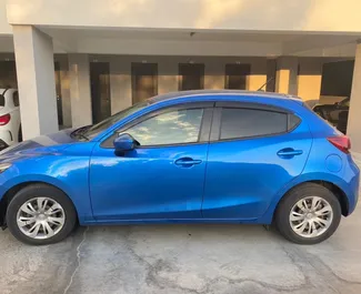 Vooraanzicht van een huurauto Mazda Demio in Limassol, Cyprus ✓ Auto #6005. ✓ Transmissie Automatisch TM ✓ 0 beoordelingen.