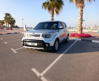 Vooraanzicht van een huurauto Kia Soul in Dubai, Verenigde Arabische Emiraten ✓ Auto #6274. ✓ Transmissie Automatisch TM ✓ 0 beoordelingen.