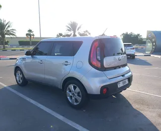 Verhuur Kia Soul. Comfort Auto te huur in de VAE ✓ Borg van Borg van 1500 AED ✓ Verzekeringsmogelijkheden TPL.