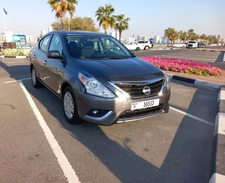 Autohuur Nissan Versa #6273 Automatisch in Dubai, uitgerust met 1,6L motor ➤ Van Karim in de VAE.