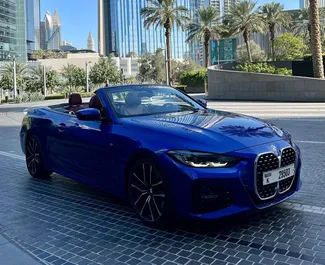 Vooraanzicht van een huurauto BMW 420i Cabrio in Dubai, Verenigde Arabische Emiraten ✓ Auto #5983. ✓ Transmissie Automatisch TM ✓ 2 beoordelingen.