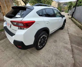 Benzine motor van 2,0L van Subaru Crosstrek 2021 te huur in Tbilisi.