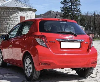 Verhuur Toyota Yaris. Economy, Comfort Auto te huur in Montenegro ✓ Borg van Borg van 100 EUR ✓ Verzekeringsmogelijkheden TPL, CDW, Buitenland.