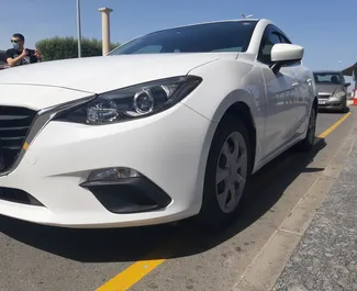 Verhuur Mazda Axela. Comfort, Premium Auto te huur in Cyprus ✓ Borg van Borg van 700 EUR ✓ Verzekeringsmogelijkheden TPL, CDW, Diefstal.