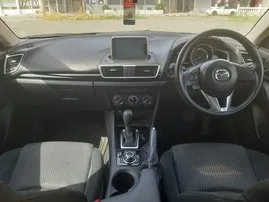 Verhuur Mazda Axela. Comfort, Premium Auto te huur in Cyprus ✓ Borg van Borg van 700 EUR ✓ Verzekeringsmogelijkheden TPL, CDW, Diefstal.