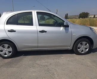 Vooraanzicht van een huurauto Nissan March in Larnaca, Cyprus ✓ Auto #6509. ✓ Transmissie Automatisch TM ✓ 0 beoordelingen.