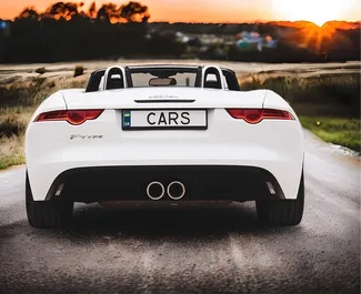 Huur een Jaguar F-Type in Tbilisi Georgië