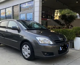 Vooraanzicht van een huurauto Toyota Corolla in Tirana, Albanië ✓ Auto #6320. ✓ Transmissie Automatisch TM ✓ 0 beoordelingen.