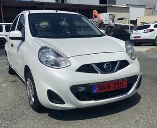 Vooraanzicht van een huurauto Nissan March in Limassol, Cyprus ✓ Auto #2356. ✓ Transmissie Automatisch TM ✓ 0 beoordelingen.