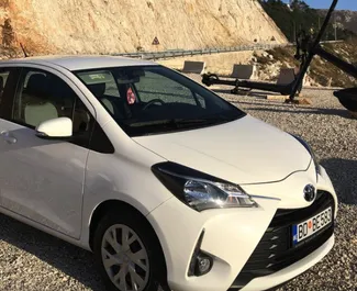 Autohuur Toyota Yaris #1689 Automatisch in Rafailovici, uitgerust met 1,5L motor ➤ Van Nikola in Montenegro.