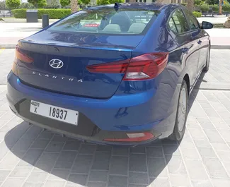 Verhuur Hyundai Elantra. Comfort, Premium Auto te huur in de VAE ✓ Borg van Borg van 2000 AED ✓ Verzekeringsmogelijkheden TPL, SCDW, Passagiers, Diefstal, Jonge.