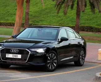 Vooraanzicht van een huurauto Audi A6 in Dubai, Verenigde Arabische Emiraten ✓ Auto #6640. ✓ Transmissie Automatisch TM ✓ 0 beoordelingen.