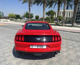 Verhuur Ford Mustang Coupe. Premium, Luxe Auto te huur in de VAE ✓ Borg van Borg van 2000 AED ✓ Verzekeringsmogelijkheden TPL, SCDW, Passagiers, Diefstal.