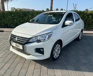 Vooraanzicht van een huurauto Mitsubishi Attrage in Dubai, Verenigde Arabische Emiraten ✓ Auto #4869. ✓ Transmissie Automatisch TM ✓ 0 beoordelingen.