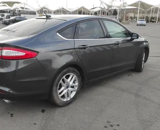 Autohuur Ford Fusion Sedan 2014 in in Georgië, met Benzine brandstof en 175 pk ➤ Vanaf 65 GEL per dag.