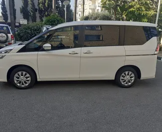 Autohuur Nissan Serena 2021 in in Cyprus, met Benzine brandstof en 150 pk ➤ Vanaf 48 EUR per dag.