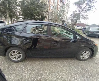 Autohuur Toyota Prius #6815 Automatisch op de luchthaven van Koetaisi, uitgerust met 1,8L motor ➤ Van Nika in Georgië.